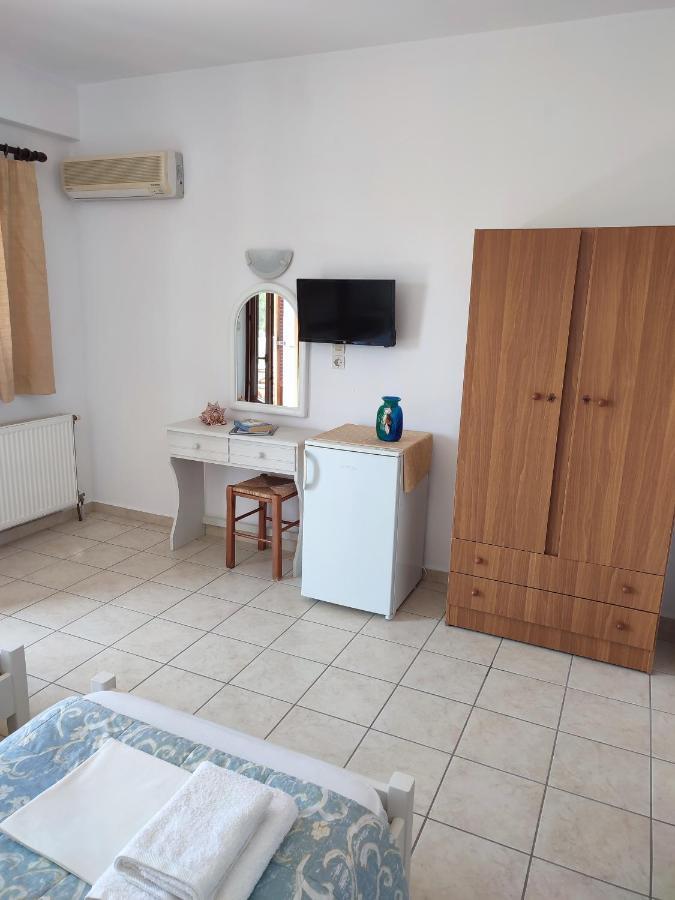 Afendra Hotel Skyros Bagian luar foto