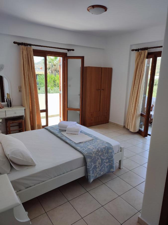 Afendra Hotel Skyros Bagian luar foto
